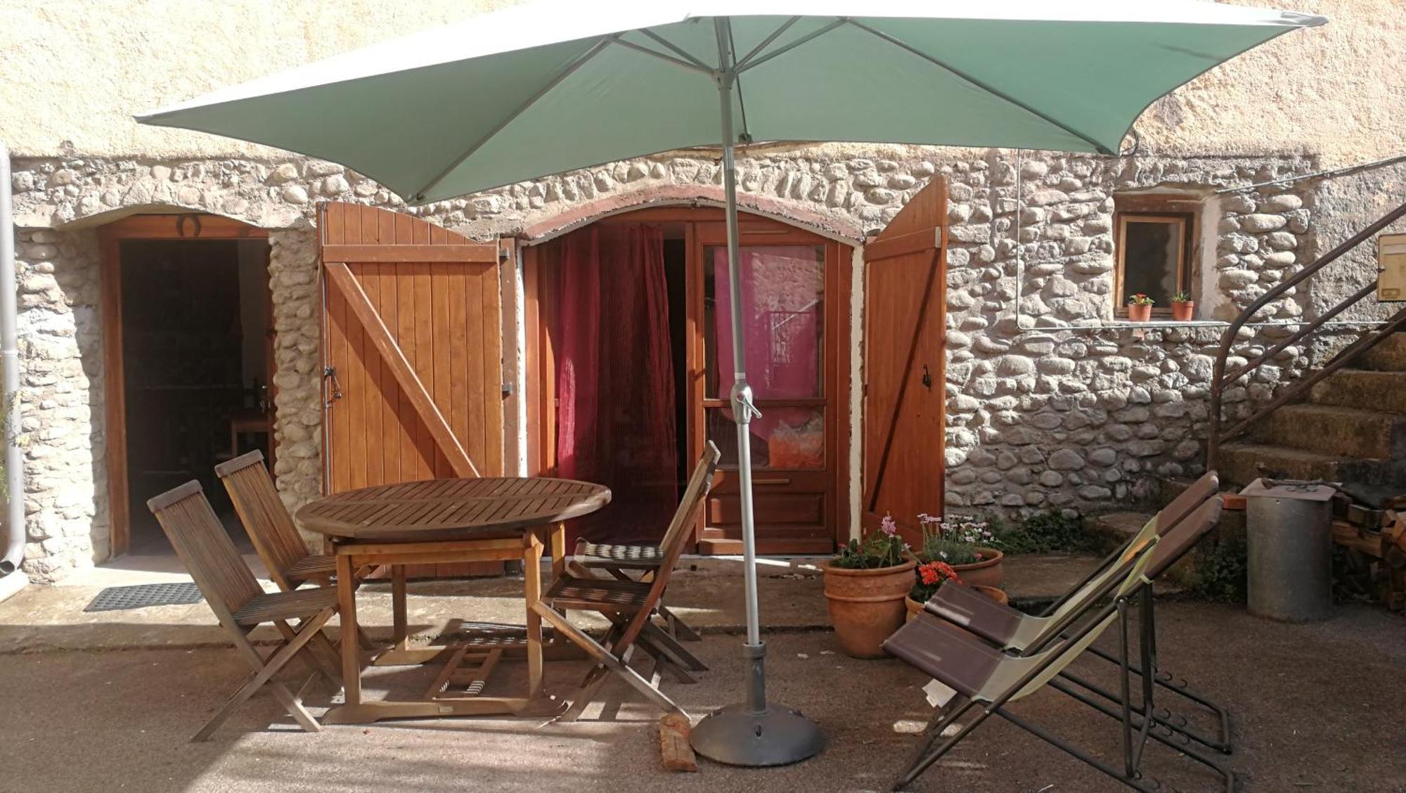 La Cirerole Hotel Casteil Luaran gambar